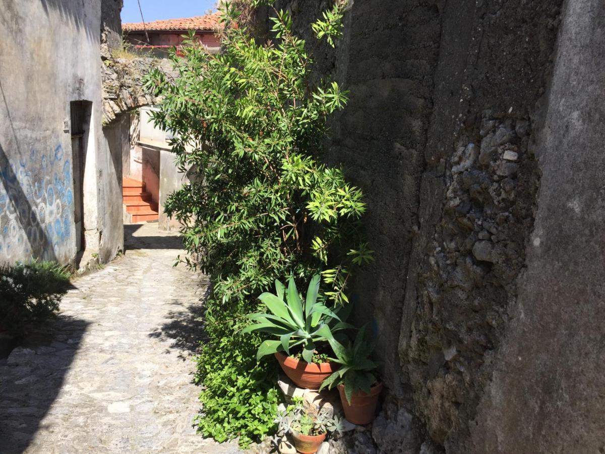 Un Capriccio - Ginepro Apartment Aieta Exterior photo